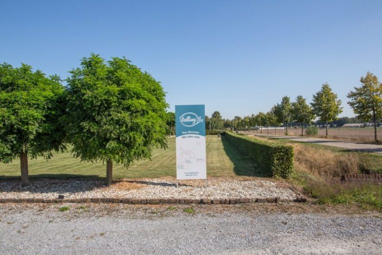 Stalling31_peel-en-maas