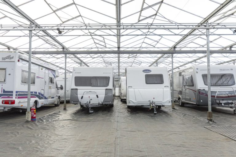 Caravanstalling Sint-Annaland in Zeeland