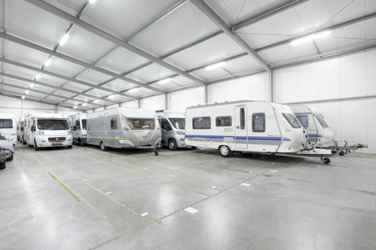 Camperstalling & caravanstalling Hedel